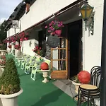 Bar B'rock 酒店 Saint-Martin-sous-Vigouroux