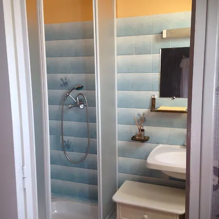 فندق Bar B'rock 3*