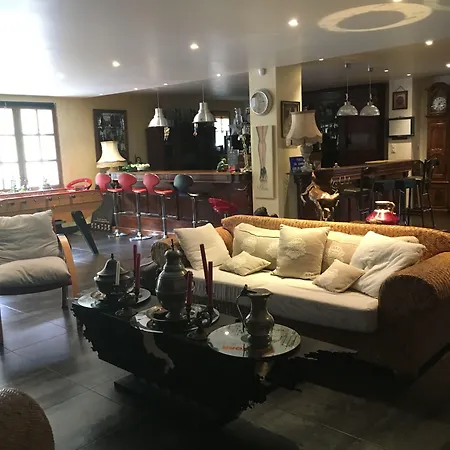 فندق Bar B'rock Saint-Martin-sous-Vigouroux