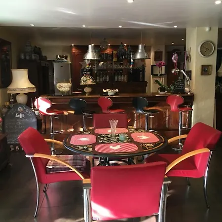 Hotel Bar B'rock Saint-Martin-sous-Vigouroux